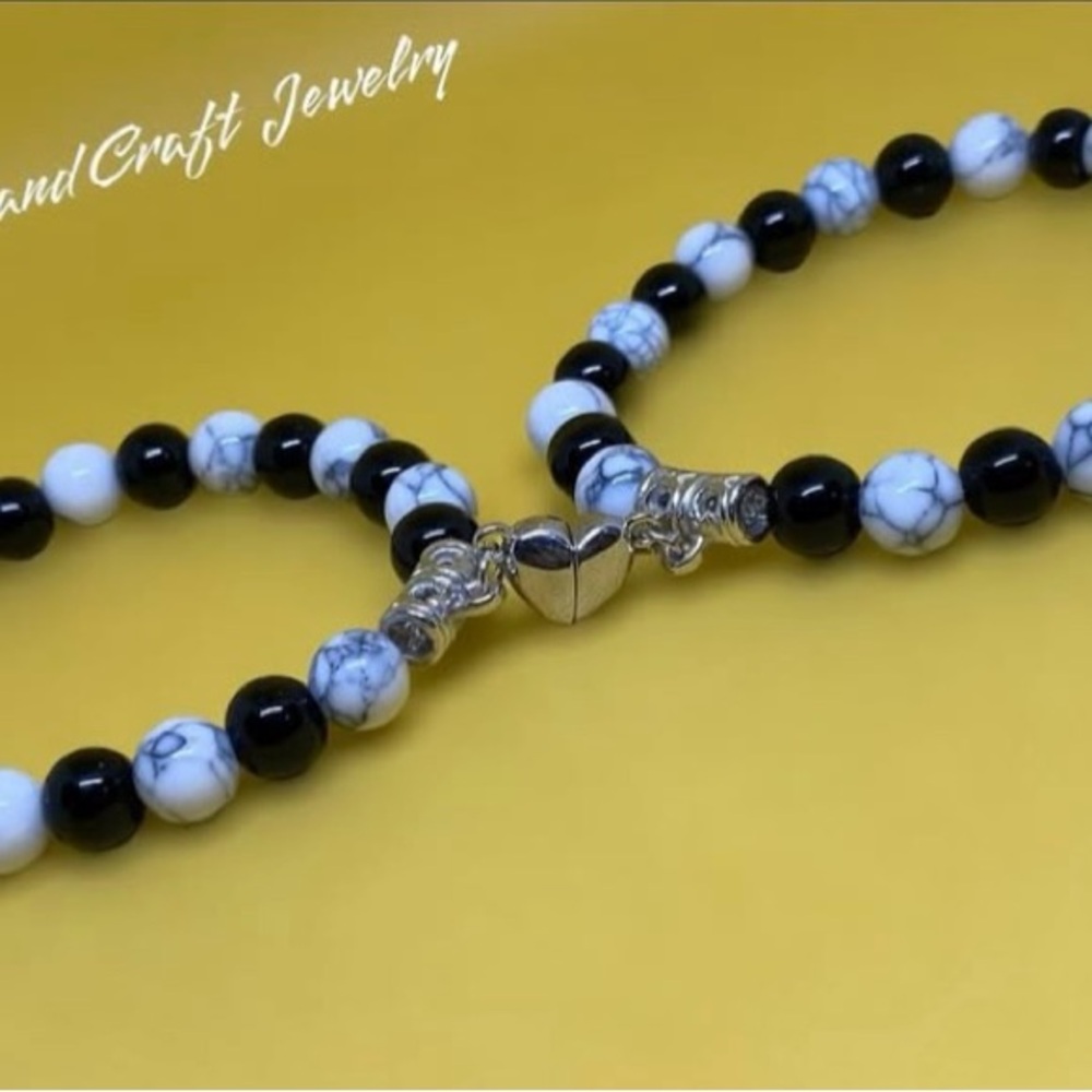 Classic Black and White Beaded Bracelet